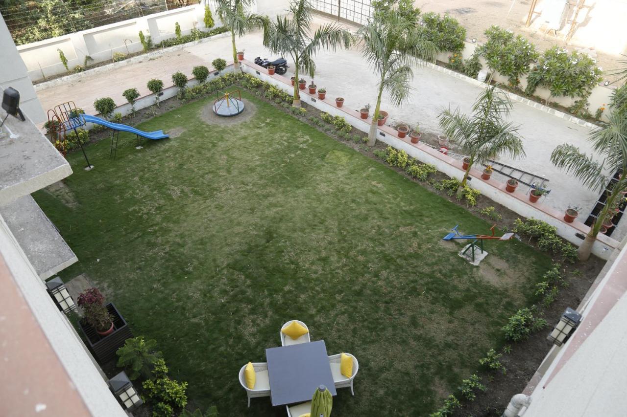 Silver Estate Resort Tikamgarh Exterior photo